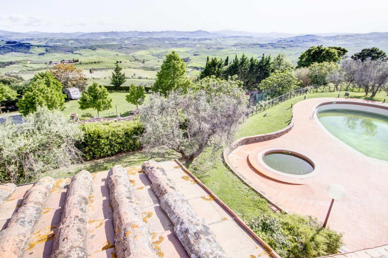 Hotel Residence Villa Rioddi โวลแตร์รา ภายนอก รูปภาพ
