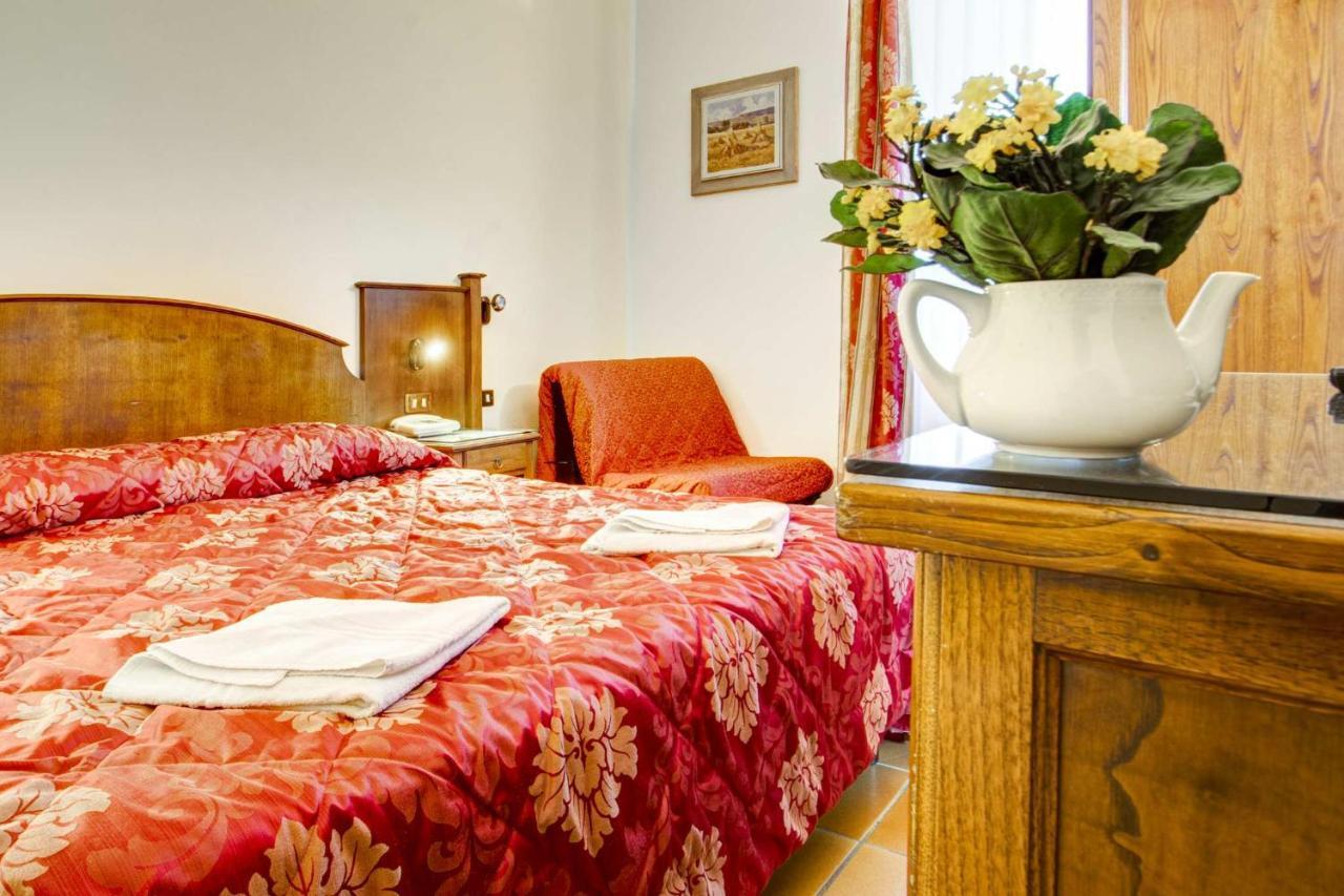 Hotel Residence Villa Rioddi โวลแตร์รา ภายนอก รูปภาพ